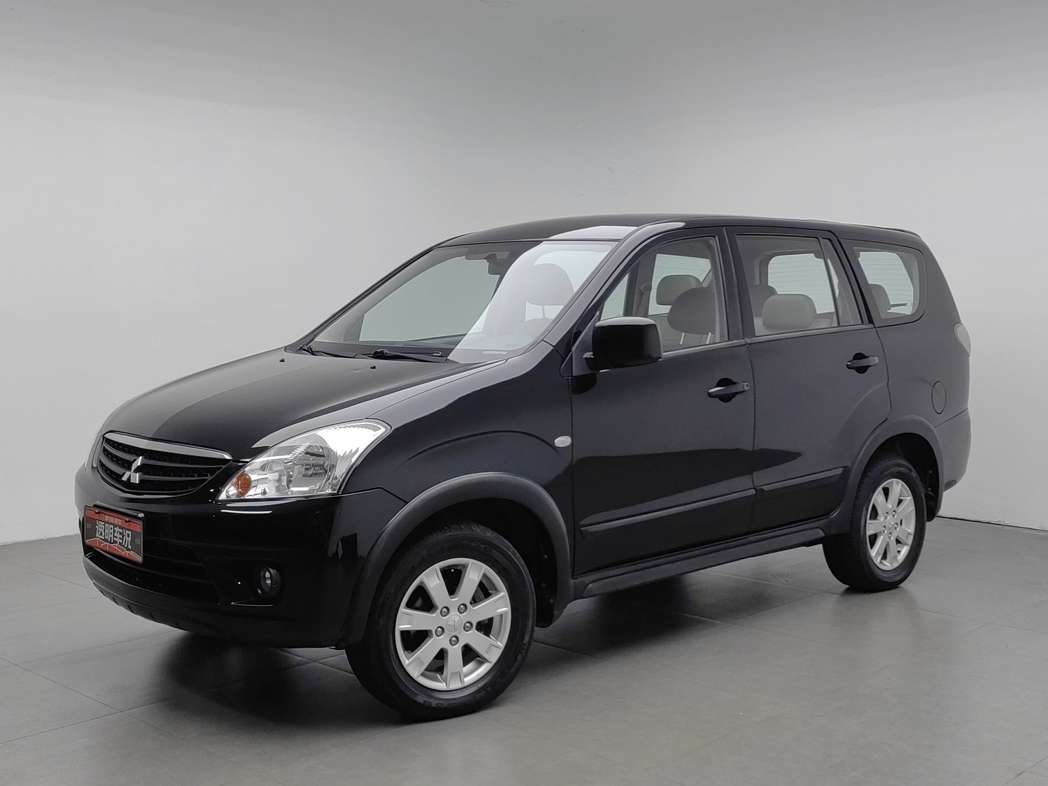 Used Mitsubishi Zinger 2011 2.0 AT