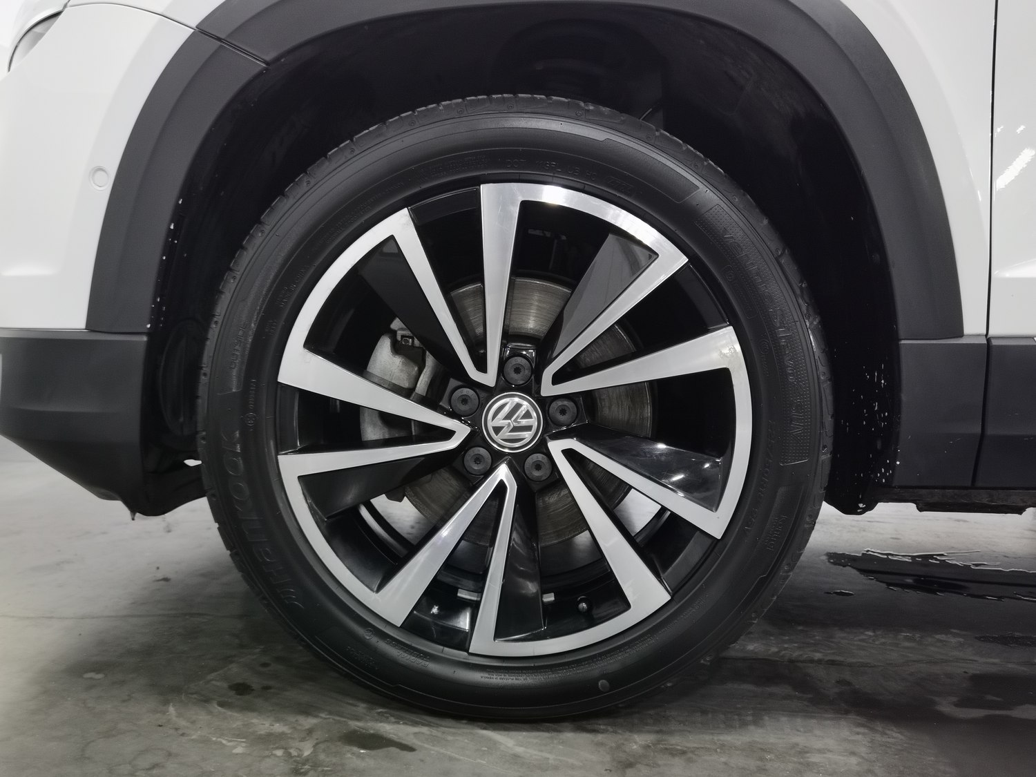 Used Volkswagen Tharu 2020 2.0 AT