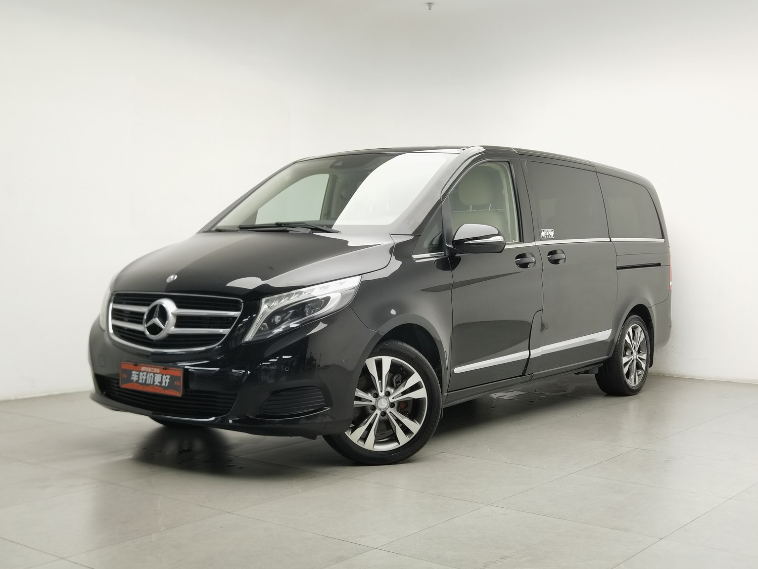 Used Mercedes-Benz V-Class 2016 2.0 AT