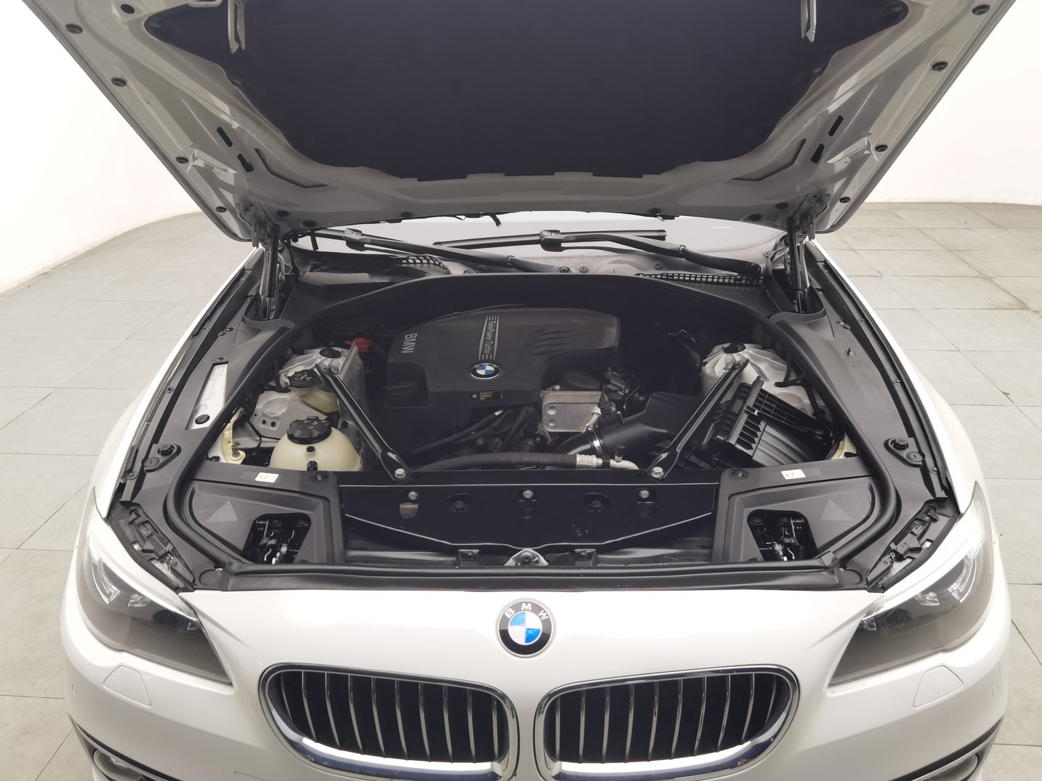 Used BMW THE5 2017 2.0 AT