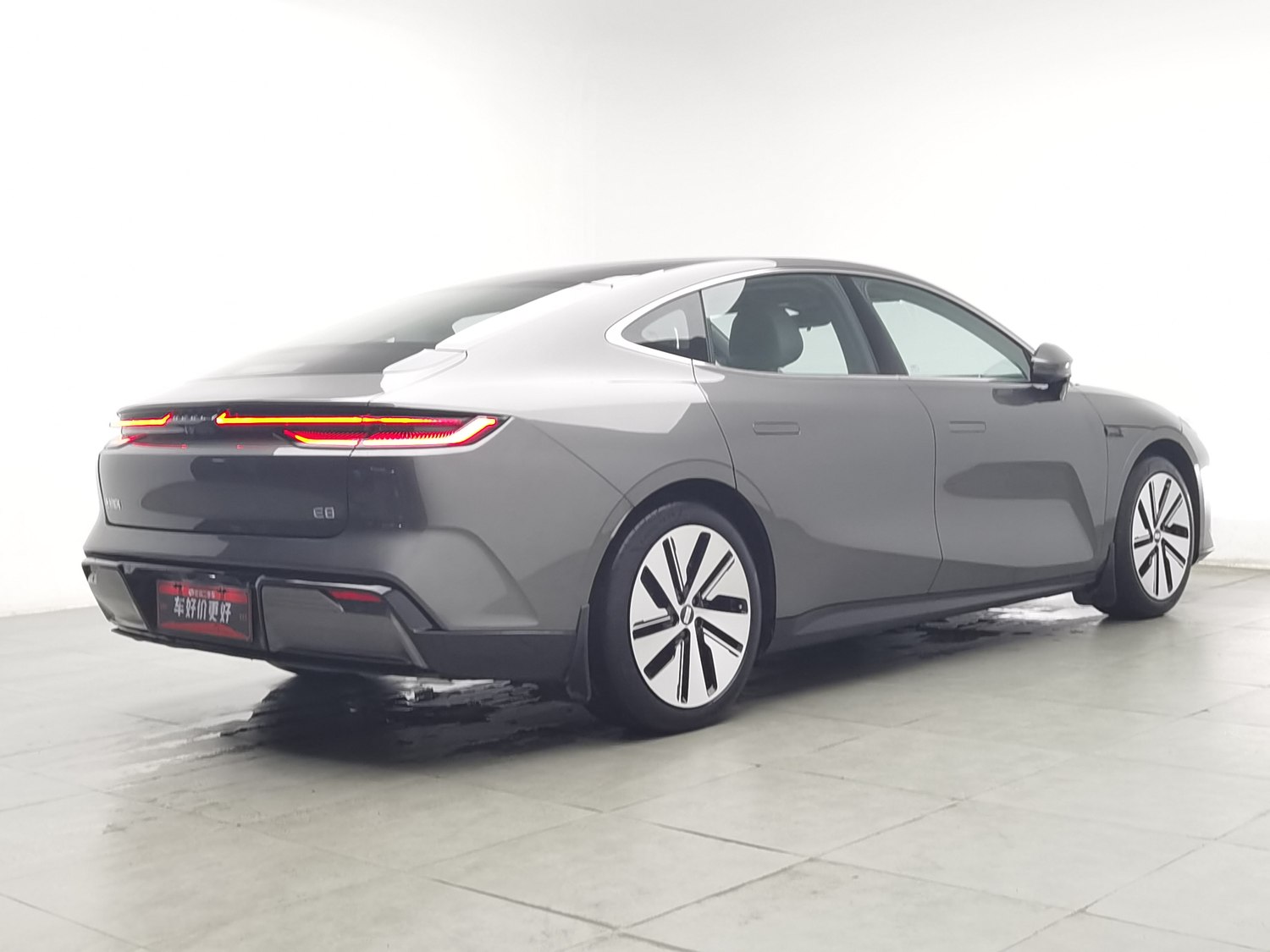 Used Geely Galaxy E8 2024