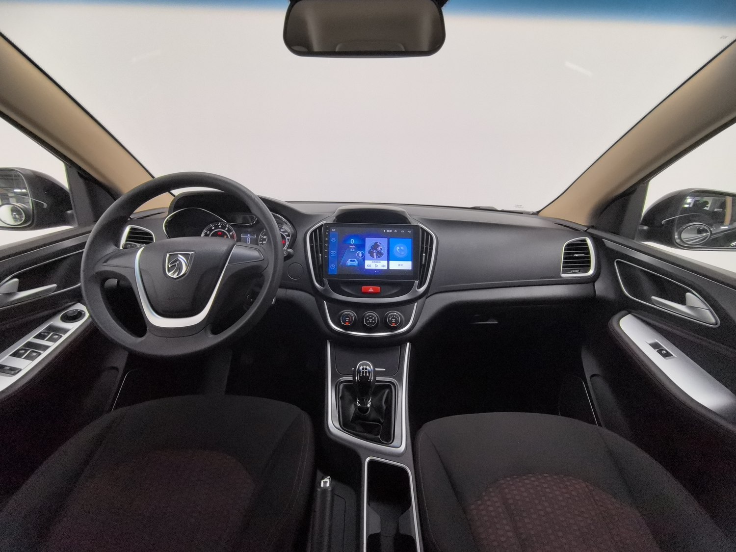 Used Baojun 560 2015 1.8 MT
