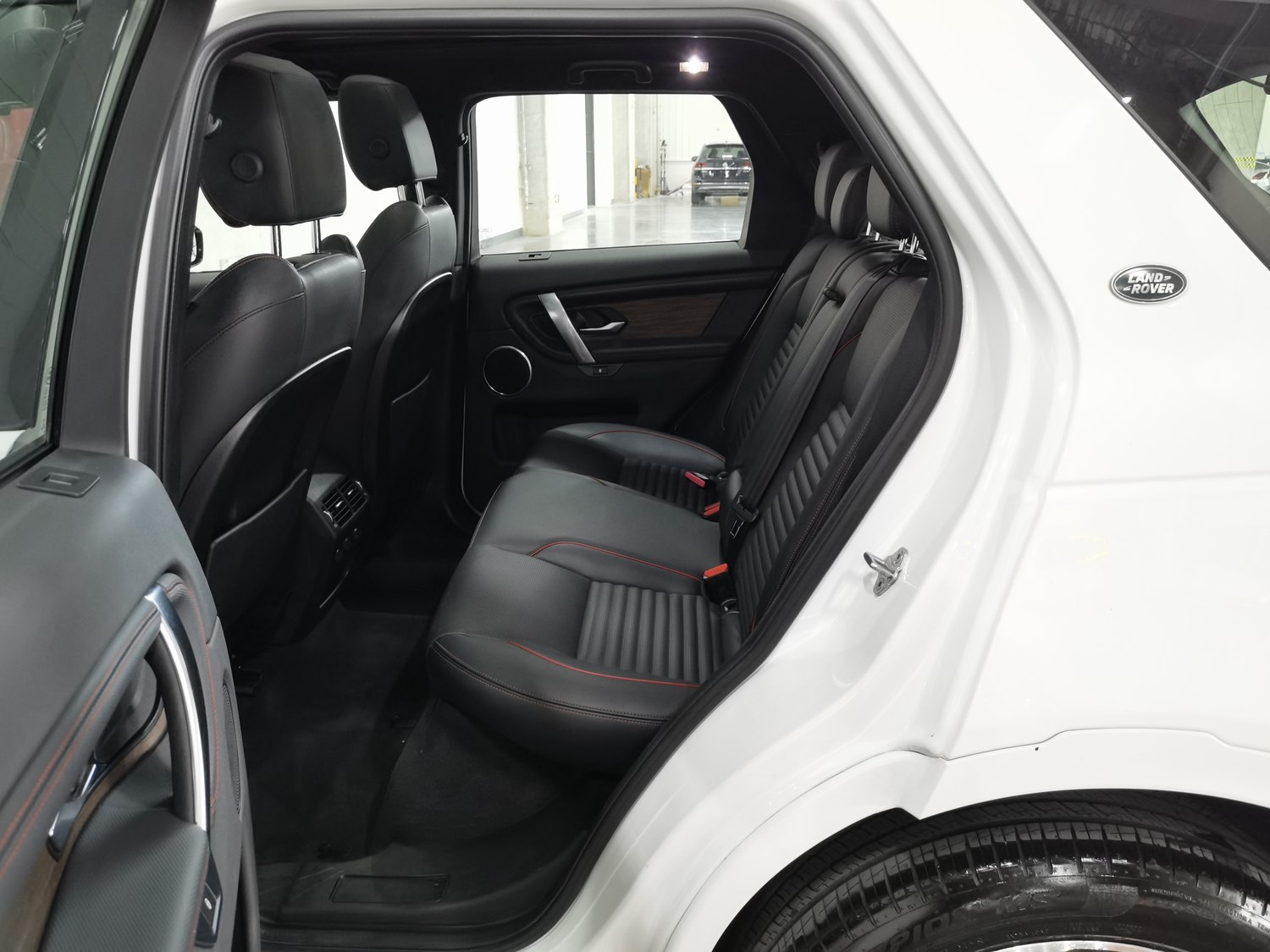 Used Land Rover Discovery 2020 2.0 AT