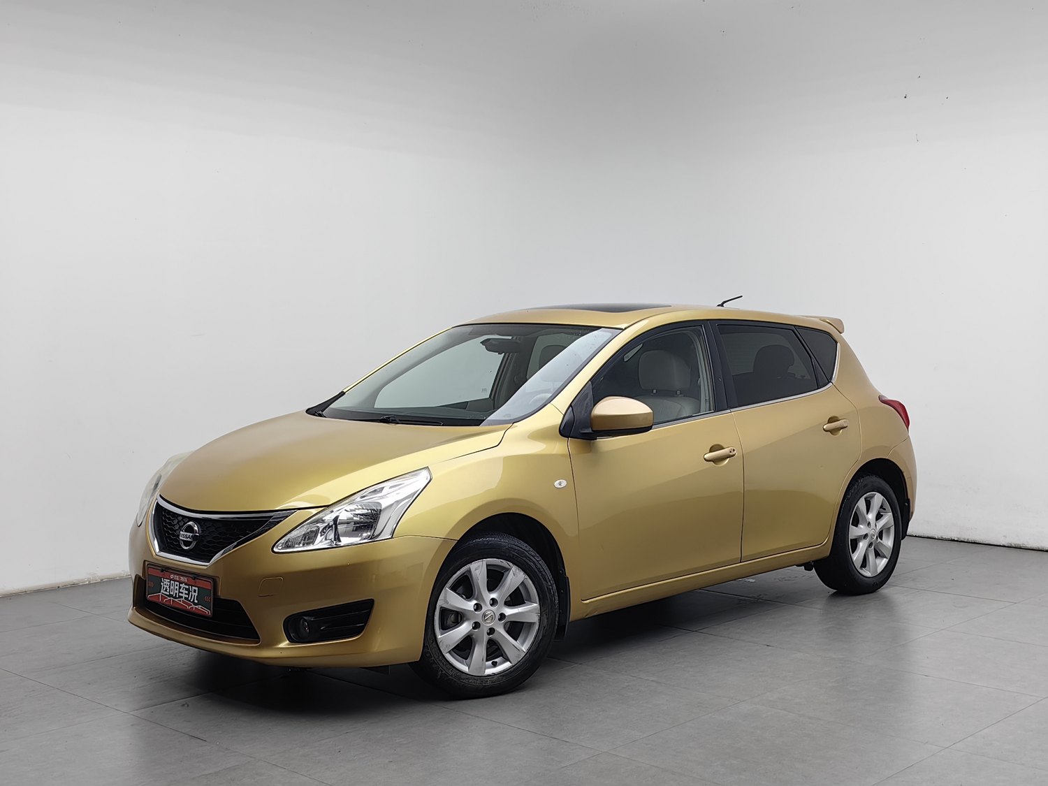 Used Nissan Tiida 2011 1.6 AT