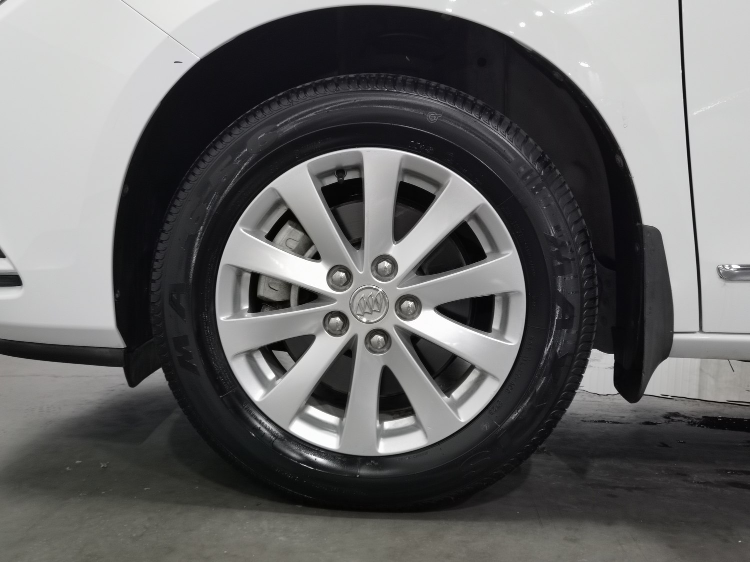 Used Buick GL8 2017 2.5 AT