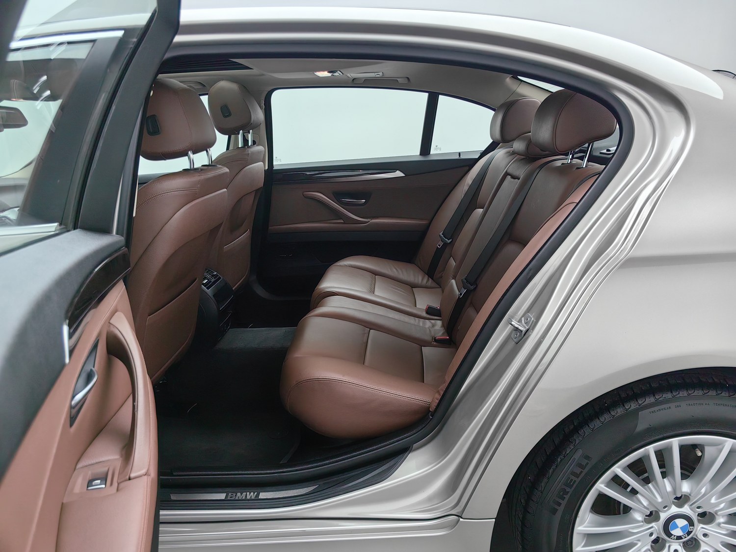 Used BMW THE5 2014 2.0 AT