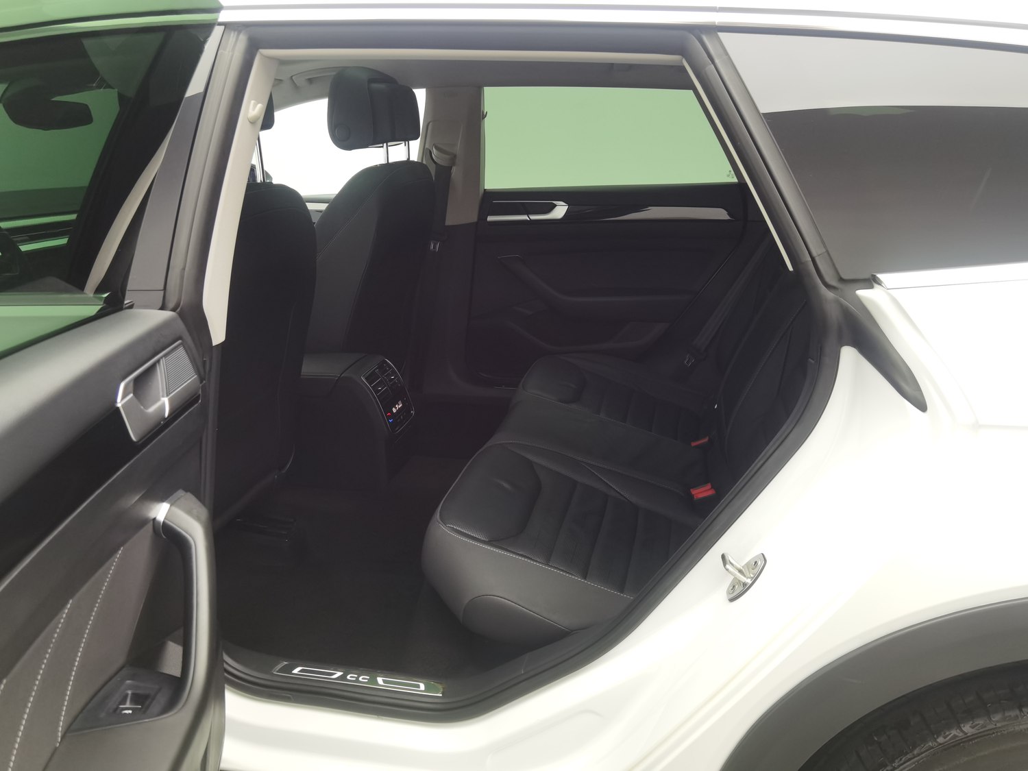 Used Volkswagen CC 2021 2.0 AT