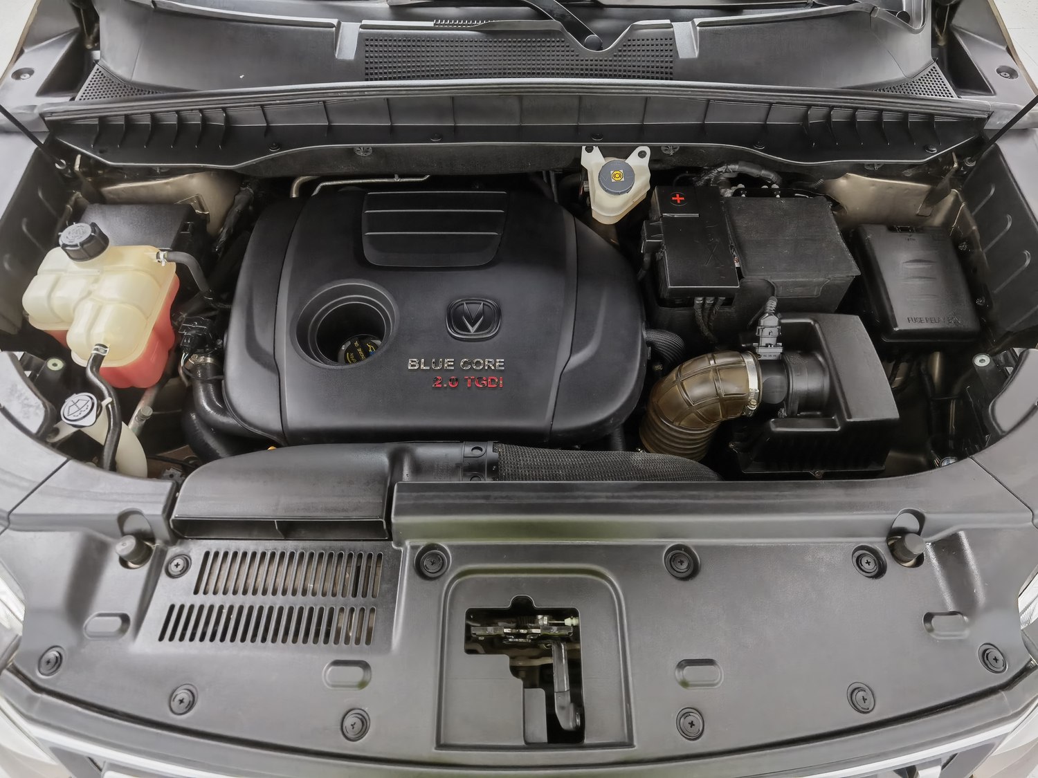 Used Changan CS95 2017 2.0 AT