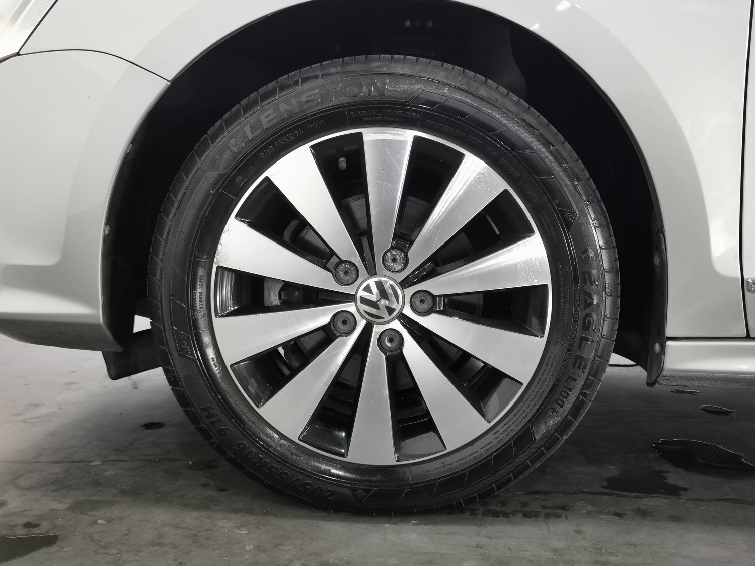 Used Volkswagen Sagitar 2017 1.6 AT