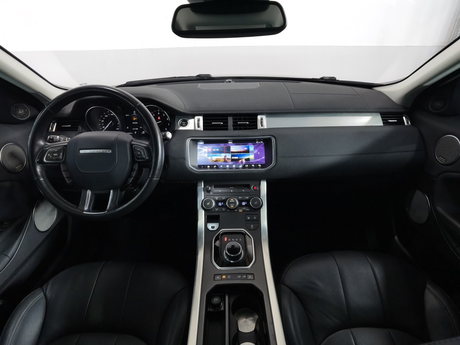 Used Land Rover Range Rover Evoque 2018 2.0 AT