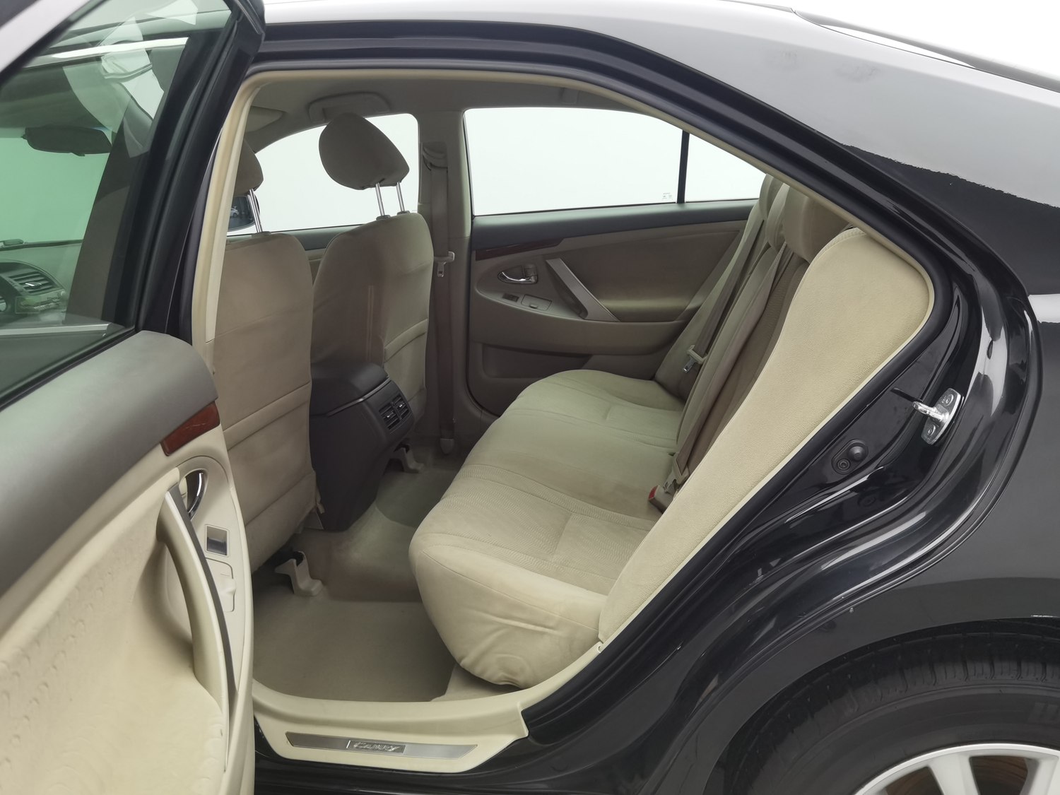 Used Toyota Camry 2013 2.0 AT