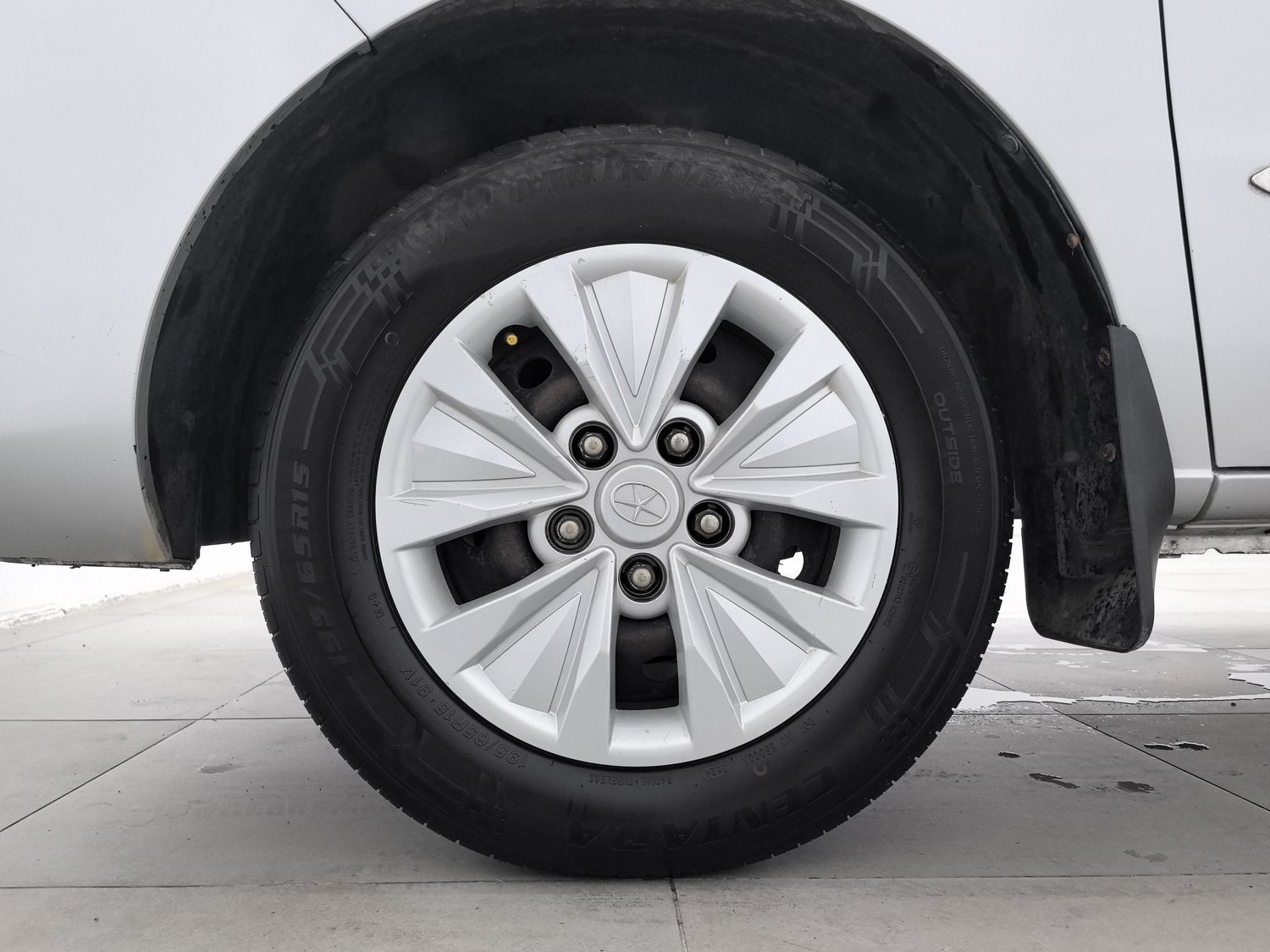 Used JAC Refine M3 2015 1.6 MT