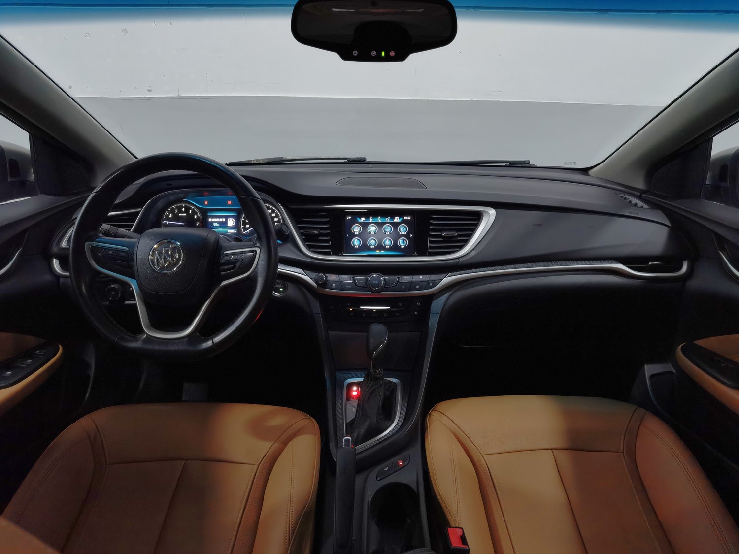 Used Buick GL6 TourX 2018 1.3 AT