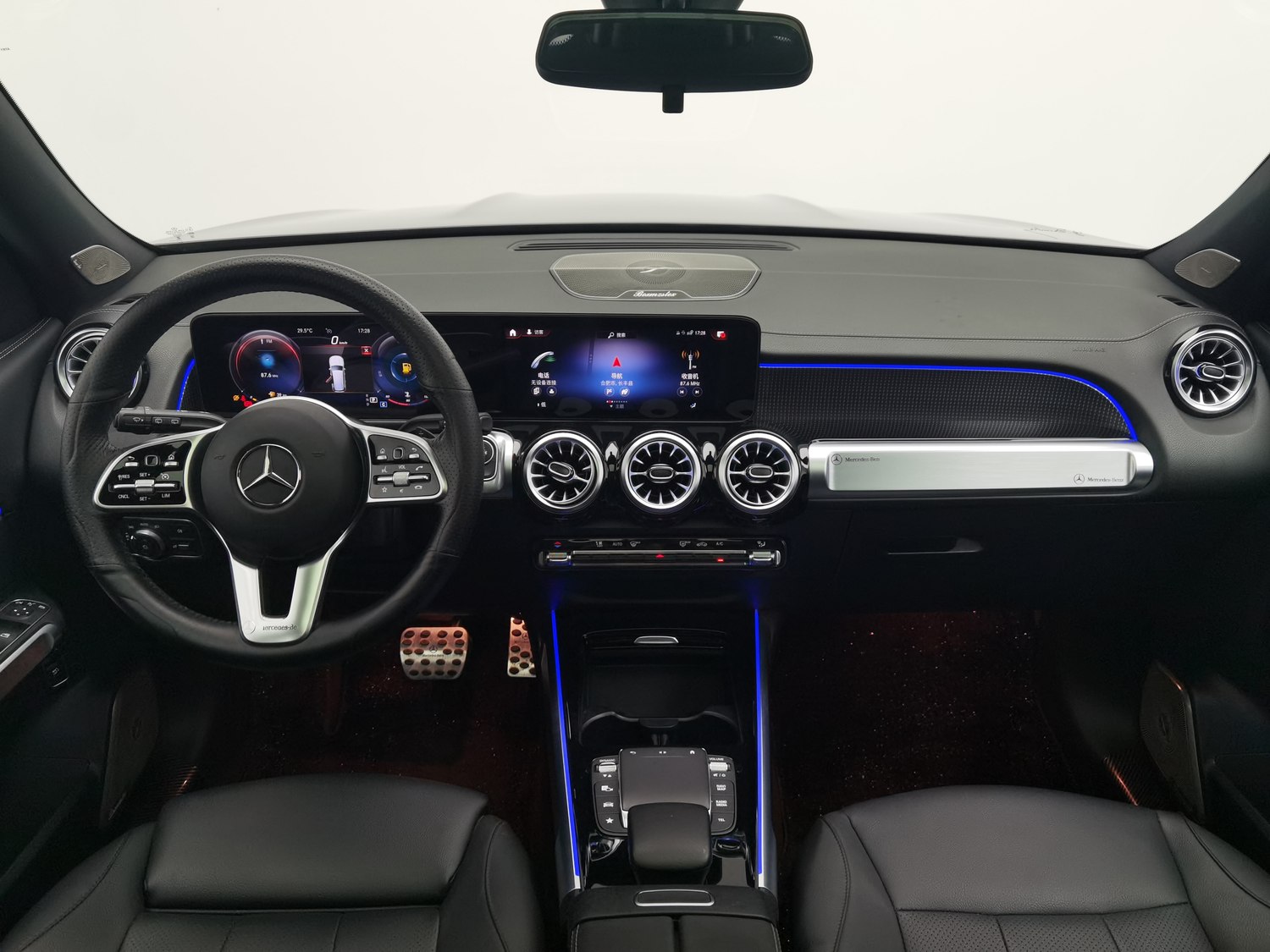 Used Mercedes-Benz GLB 2023 2.0 AT