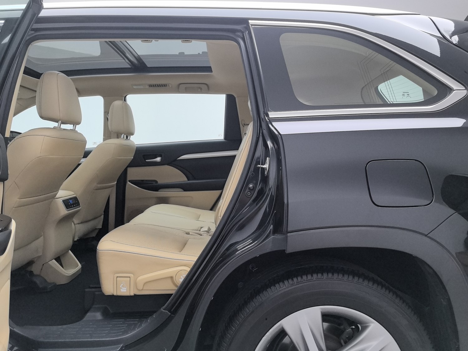 Used Toyota Highlander 2018 2.0 AT