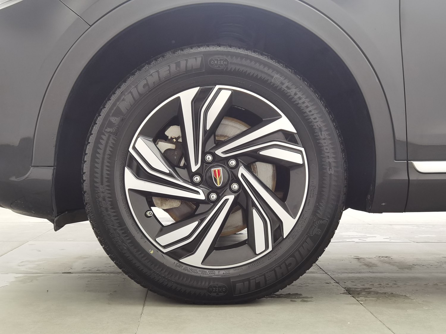 Used Hongqi HS5 2022 2.0 AT