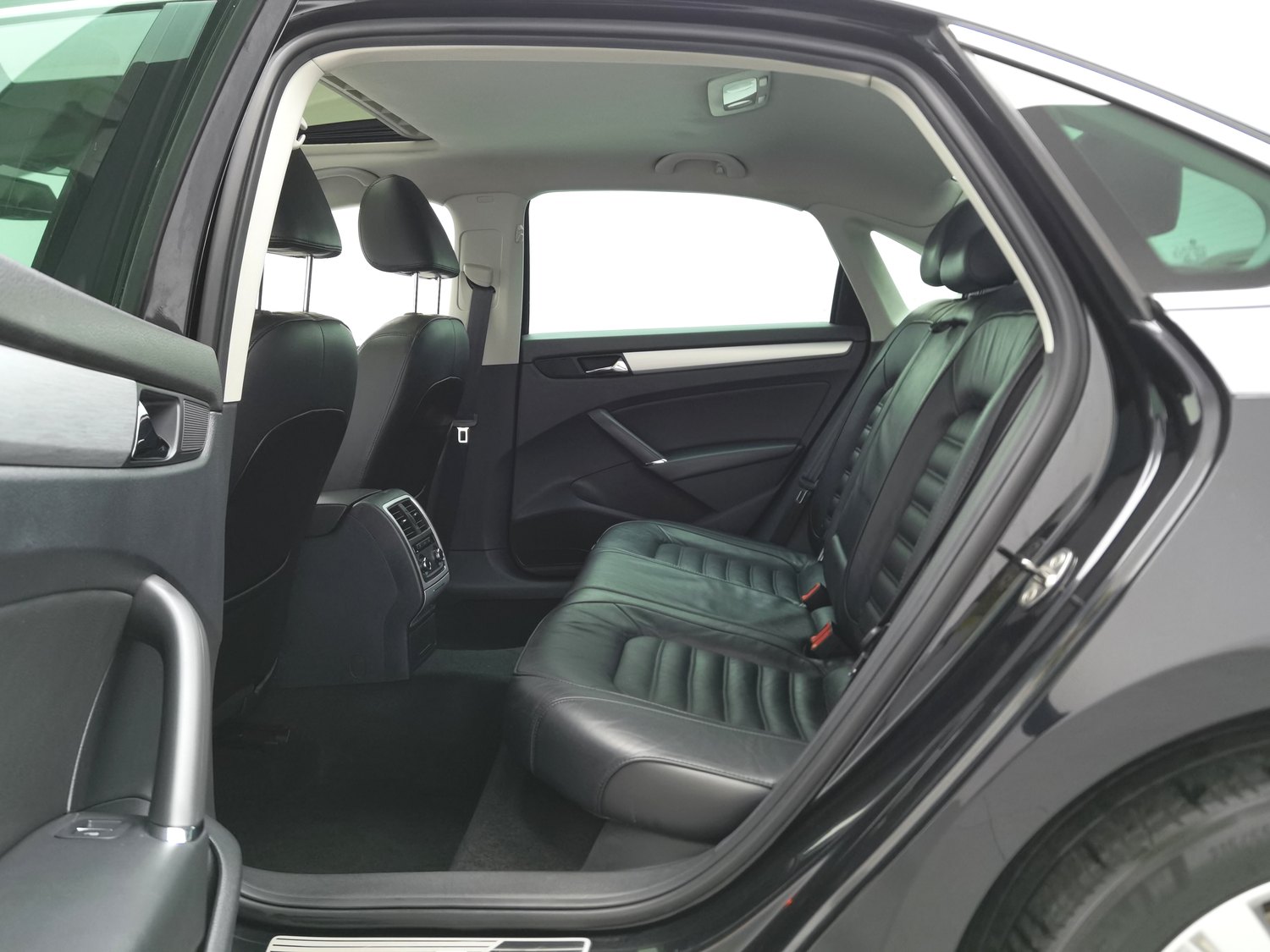 Used Volkswagen Passat 2013 1.8 AT