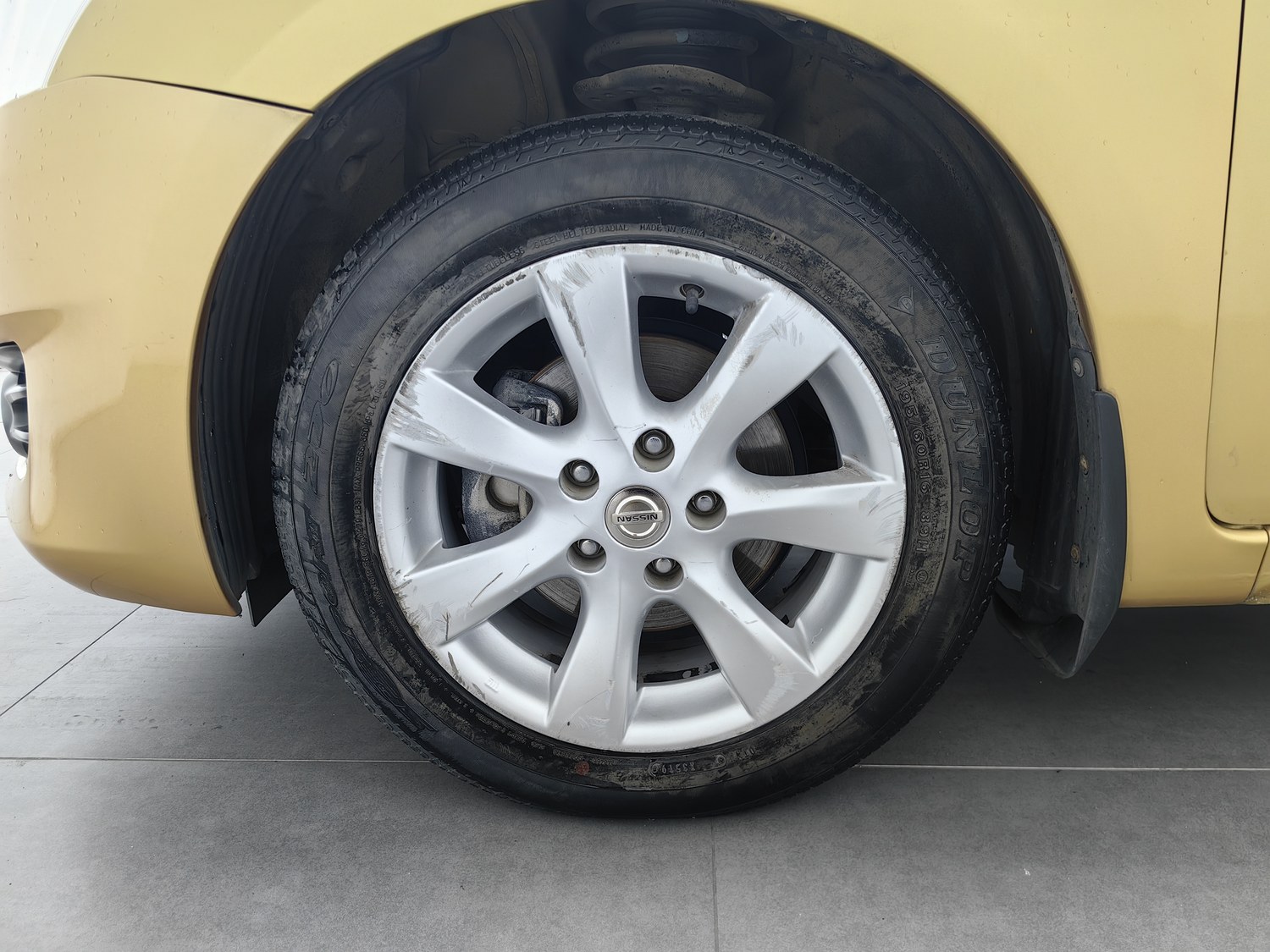 Used Nissan Tiida 2011 1.6 AT