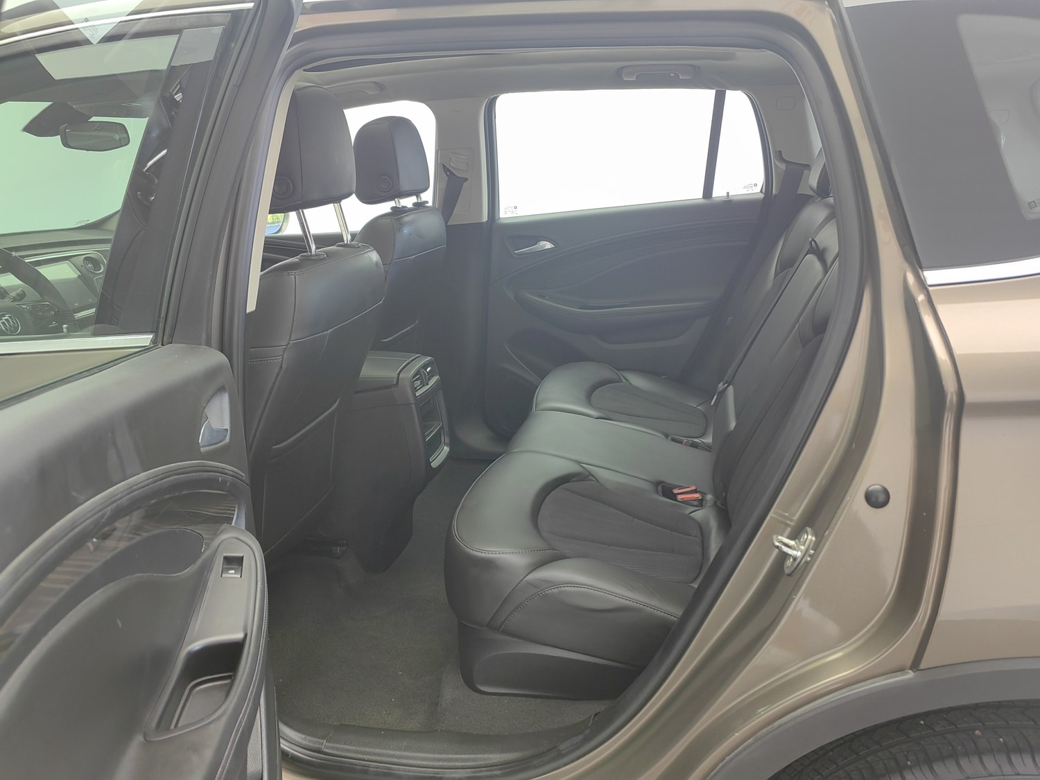 Использованный Buick Envision 2018 1.5 AT