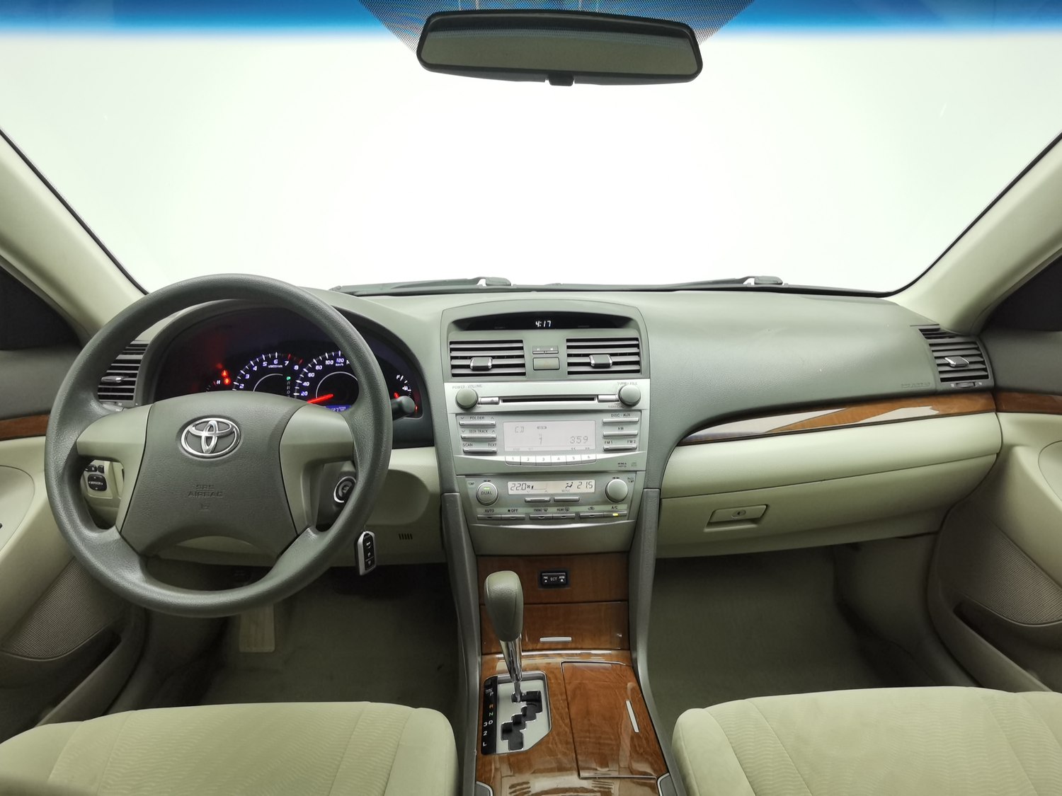 Used Toyota Camry 2013 2.0 AT