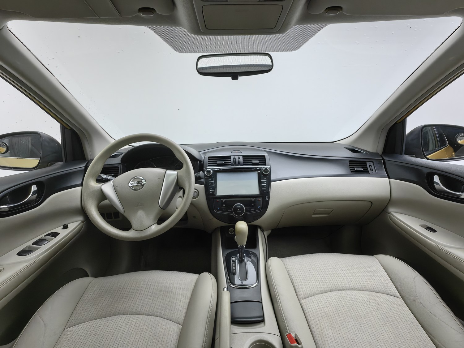 Used Nissan Tiida 2011 1.6 AT