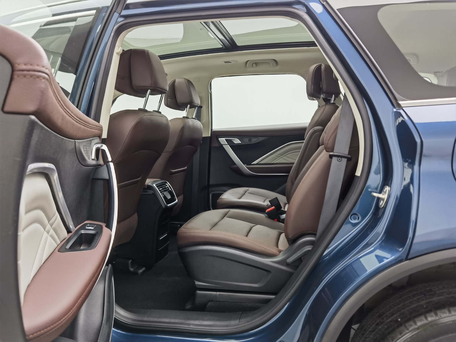 Used Geely Jiaji NEV 2022 1.5 AT