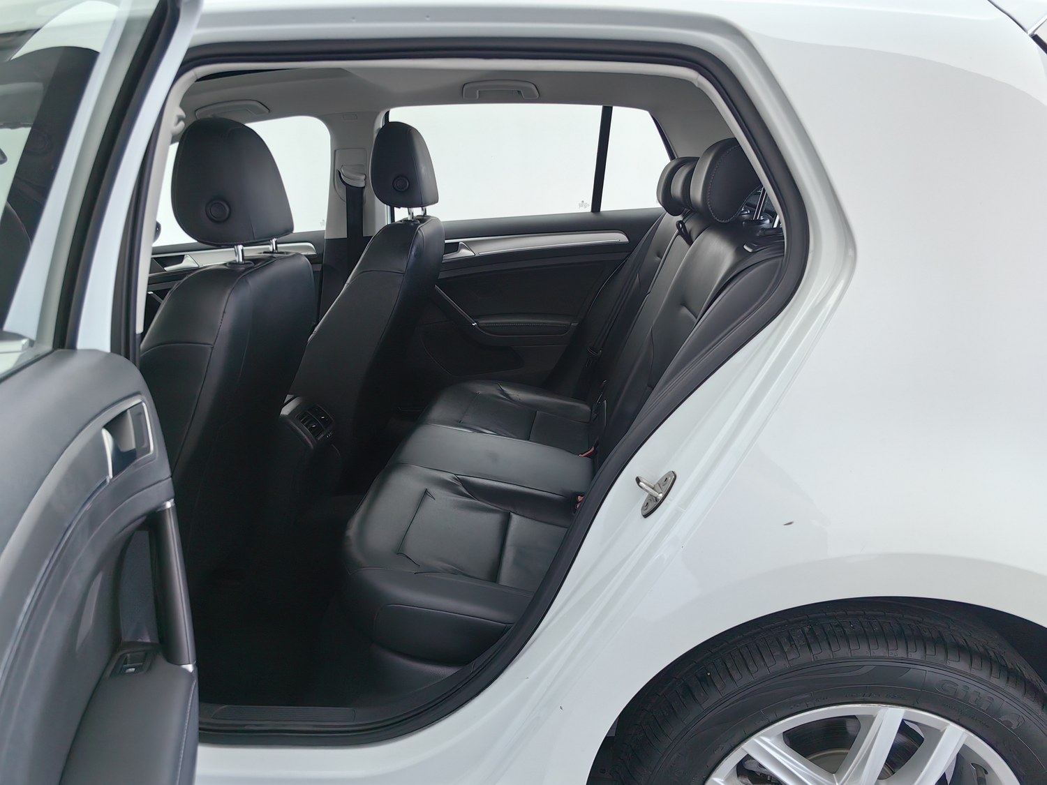 Used Volkswagen Golf 2018 1.4 AT