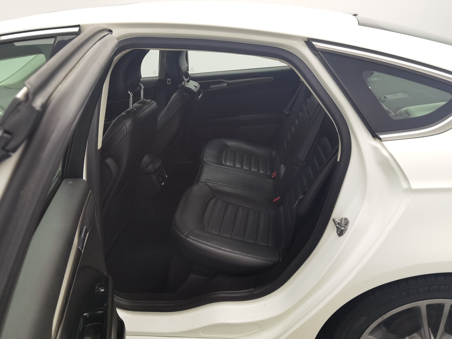 Used Ford Mondeo 2013 2.0 AT