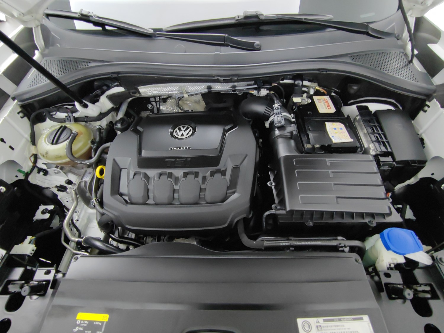 Used Volkswagen Tayron 2019 2.0 AT
