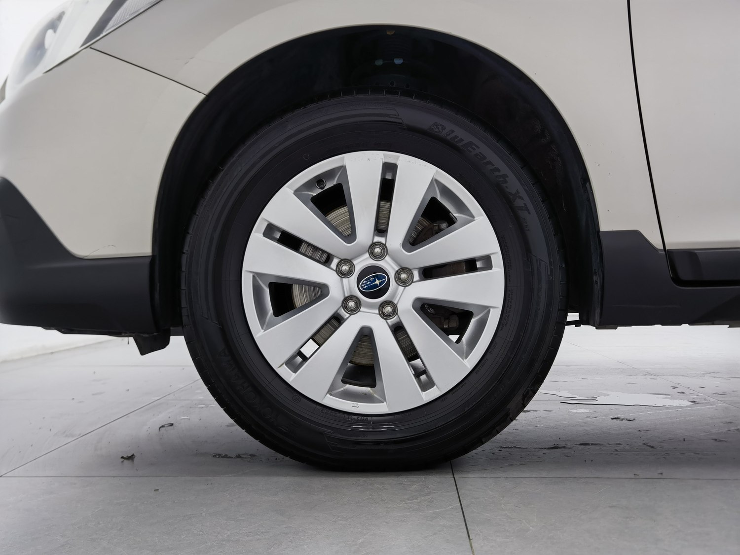 Used Subaru Outback 2016 2.5 AT
