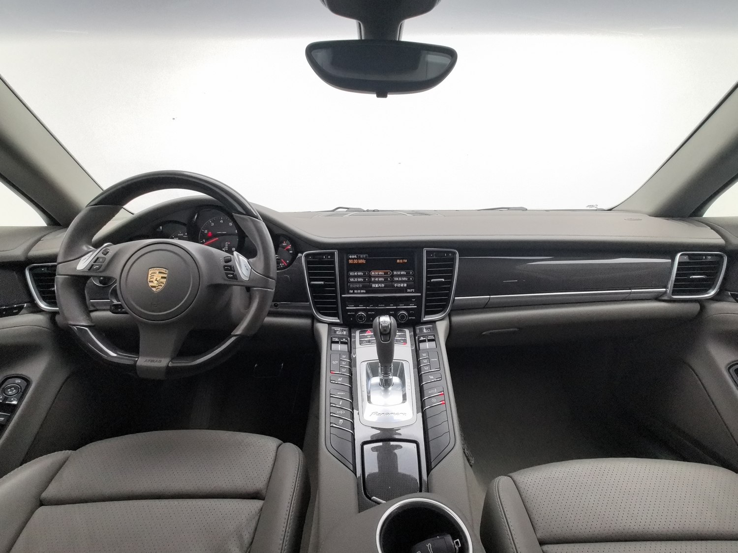 Подержанный Porsche Panamera 2010 3.6 AT