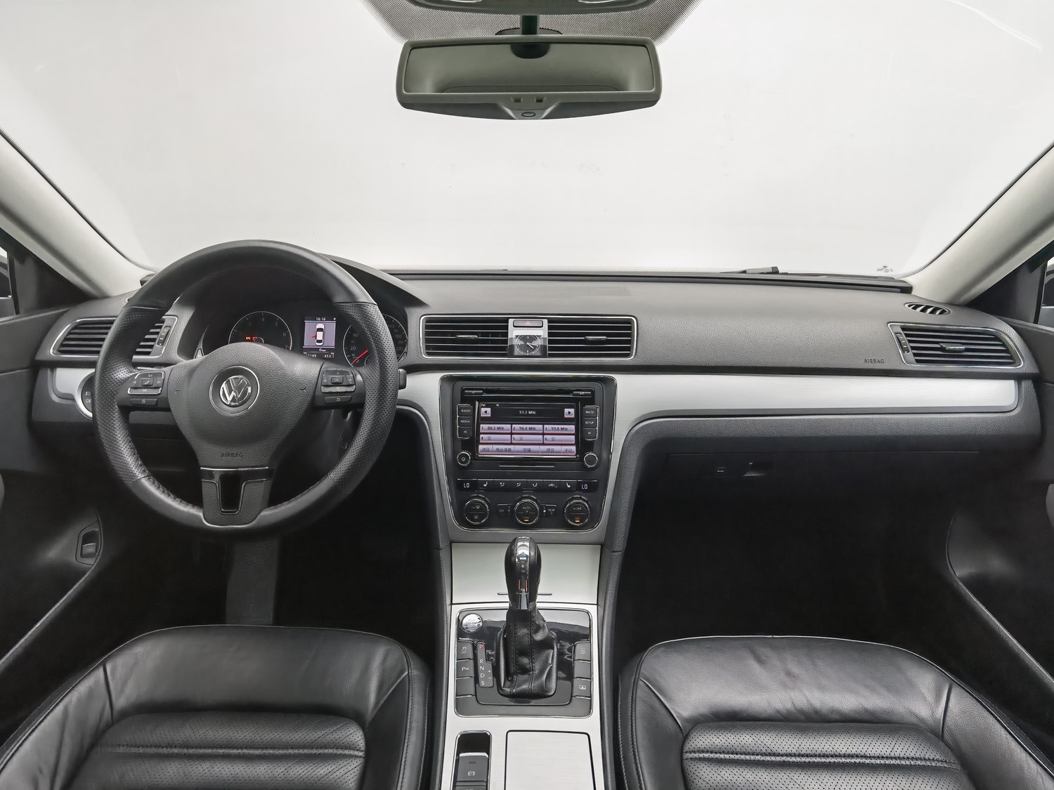 Used Volkswagen Passat 2013 1.8 AT