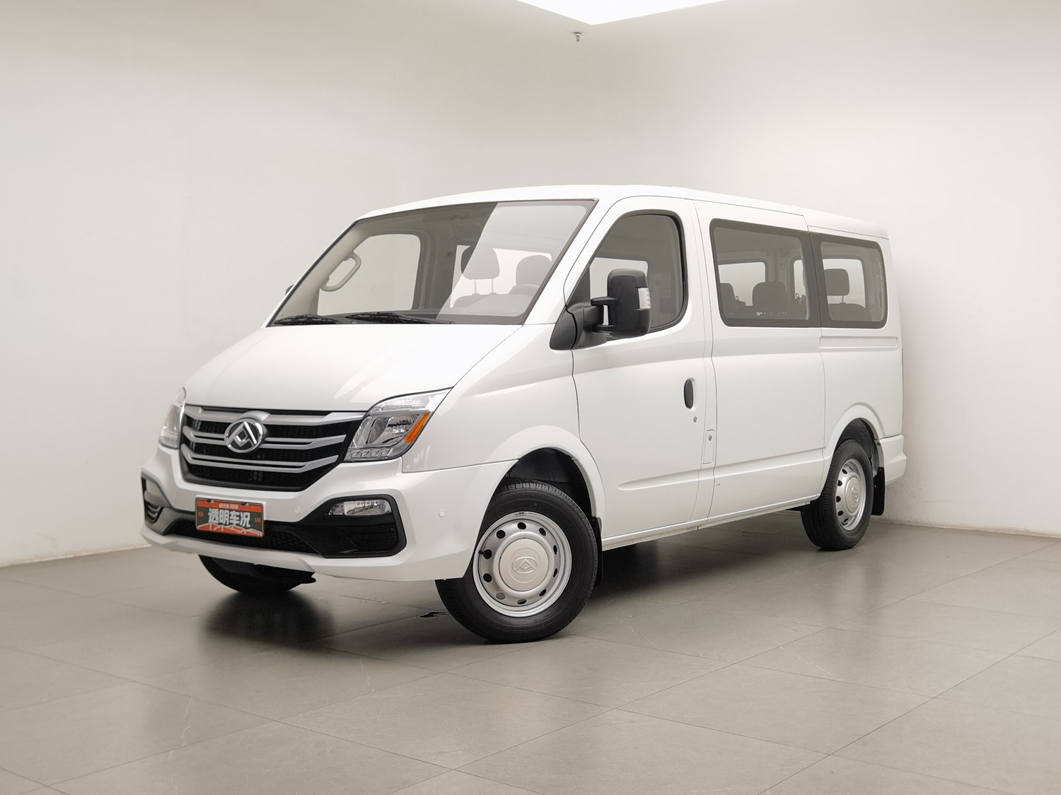 Used SAIC MAXUS V80 2024 2.0 MT