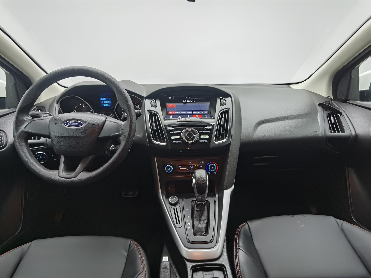 Использованный Ford Focus 2017 1.6 АКПП