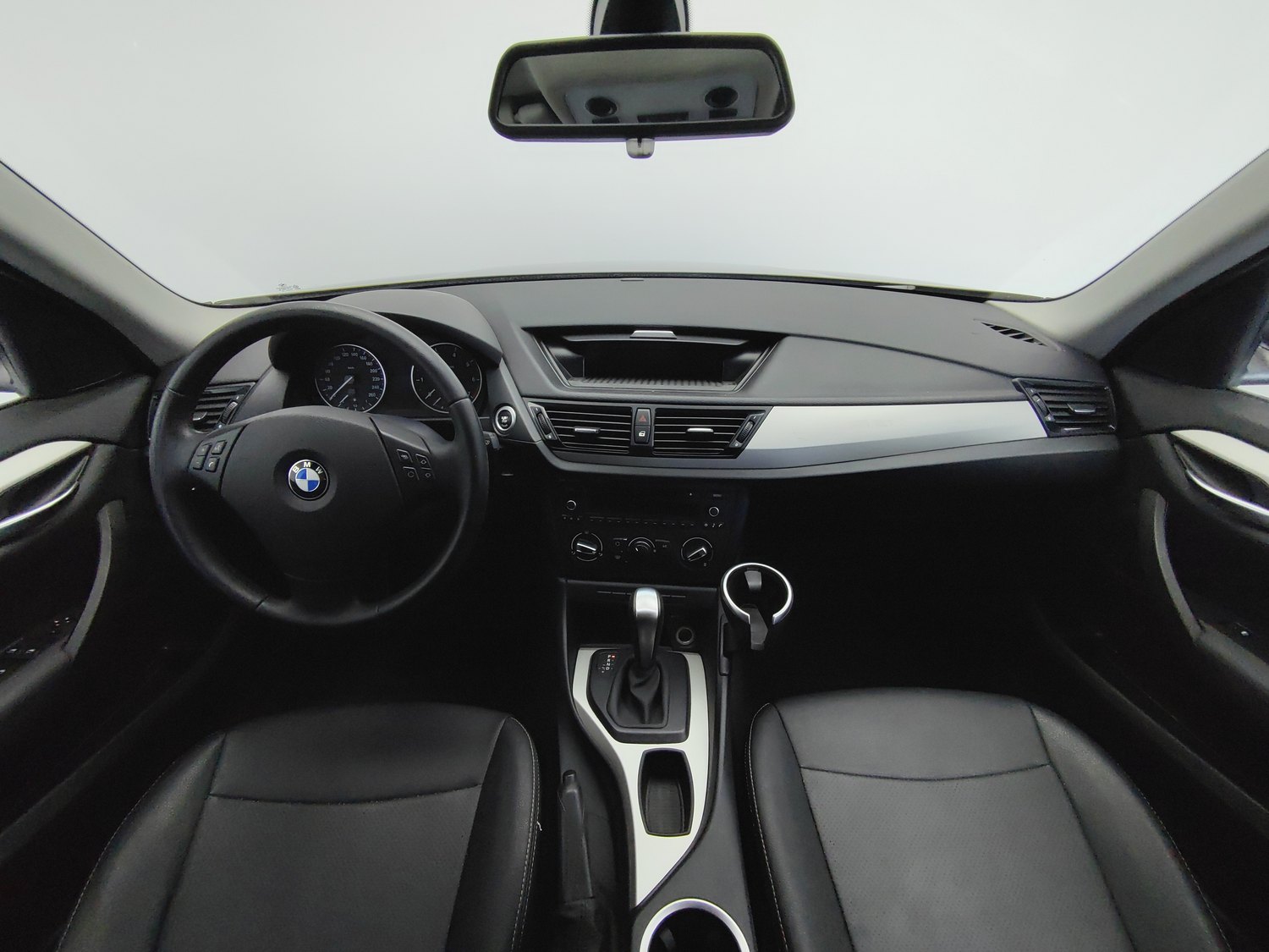 Used BMW X1 2013 2.0 AT