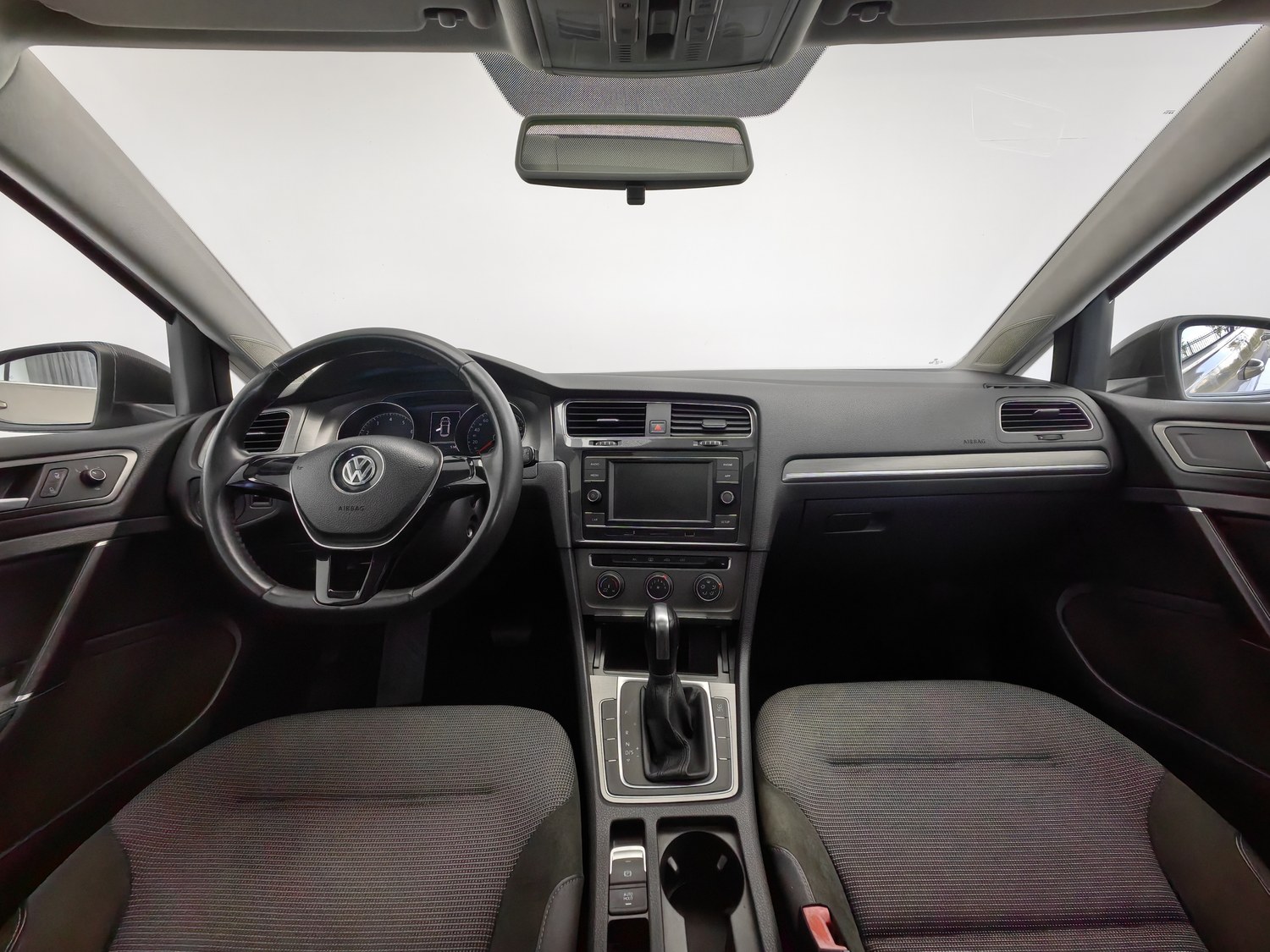 Used Volkswagen Golf 2015 1.6 AT