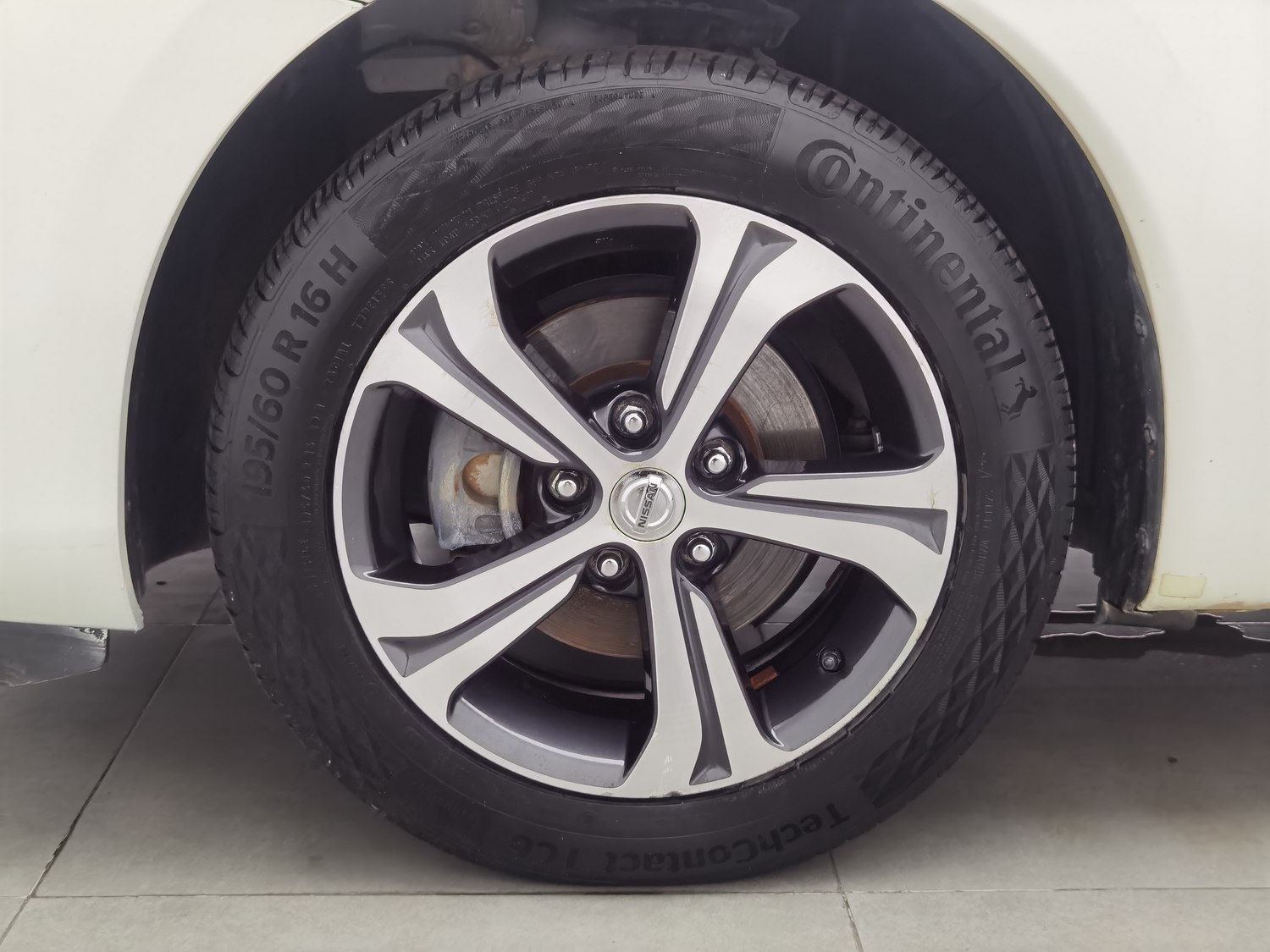 Used Nissan Tiida 2016 1.6 AT