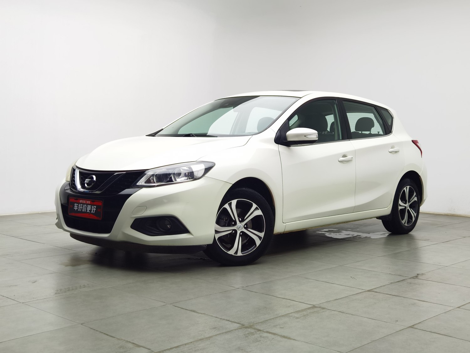 Used Nissan Tiida 2016 1.6 AT