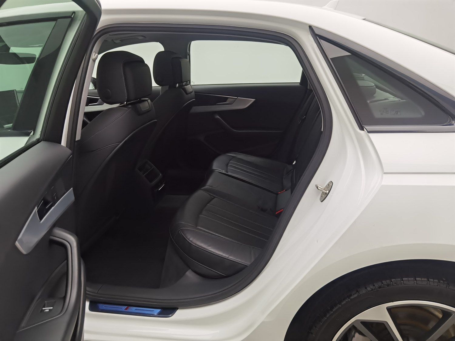 Used Audi A4L 2020 2.0 AT