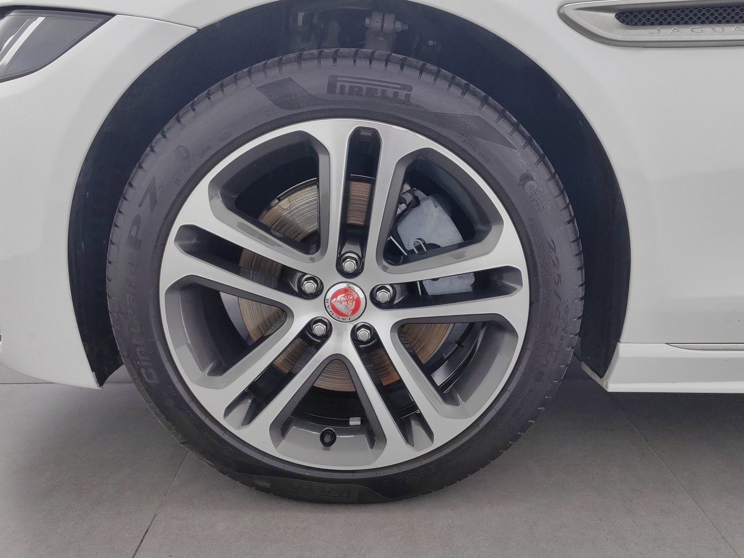 Used Jaguar XEL 2024 2.0 AT