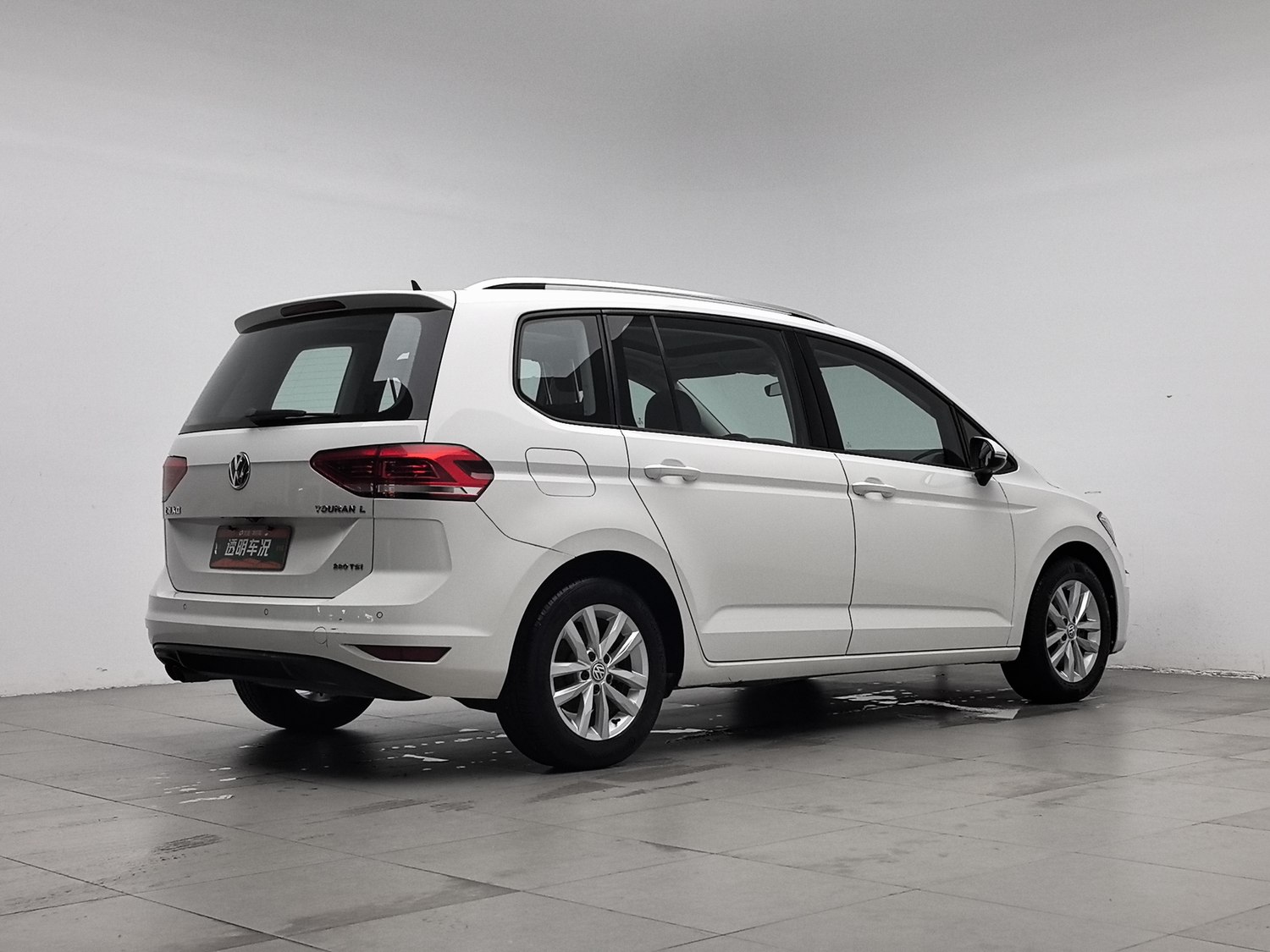 Used Volkswagen Touran 2016 1.4 AT