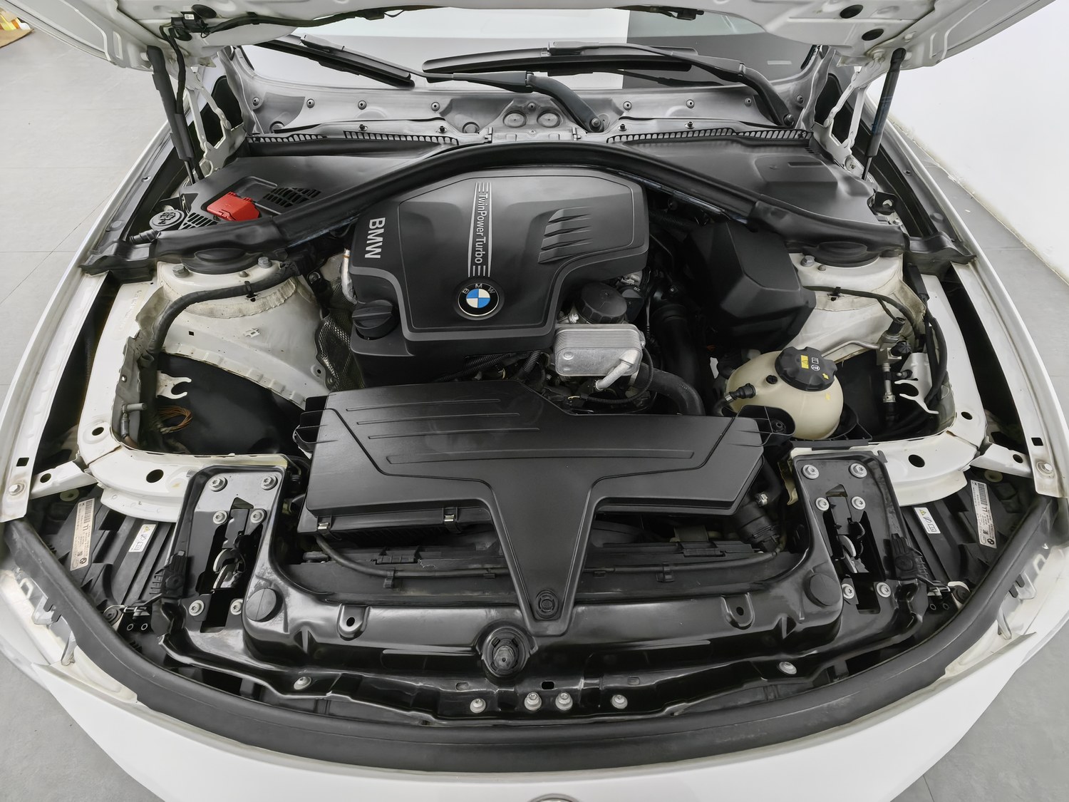 Used BMW THE3 2015 2.0 AT