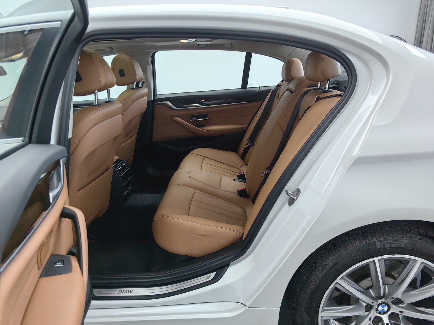 Used BMW THE5 2018 2.0 AT