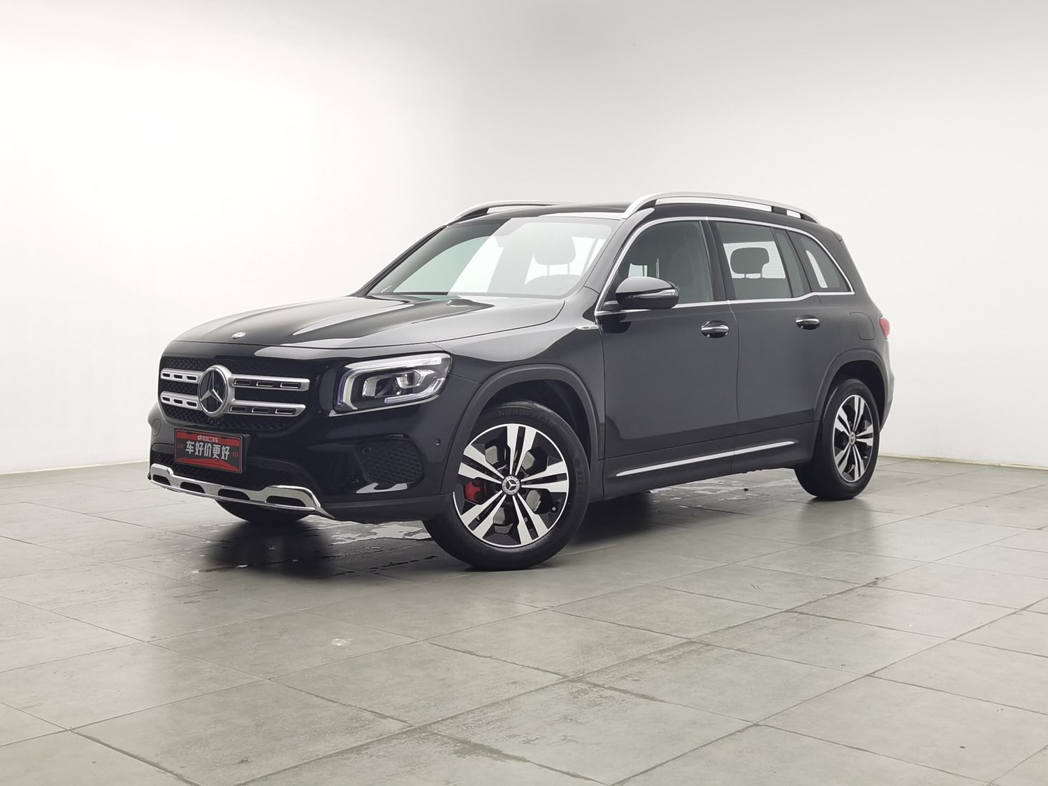Used Mercedes-Benz GLB 2023 2.0 AT