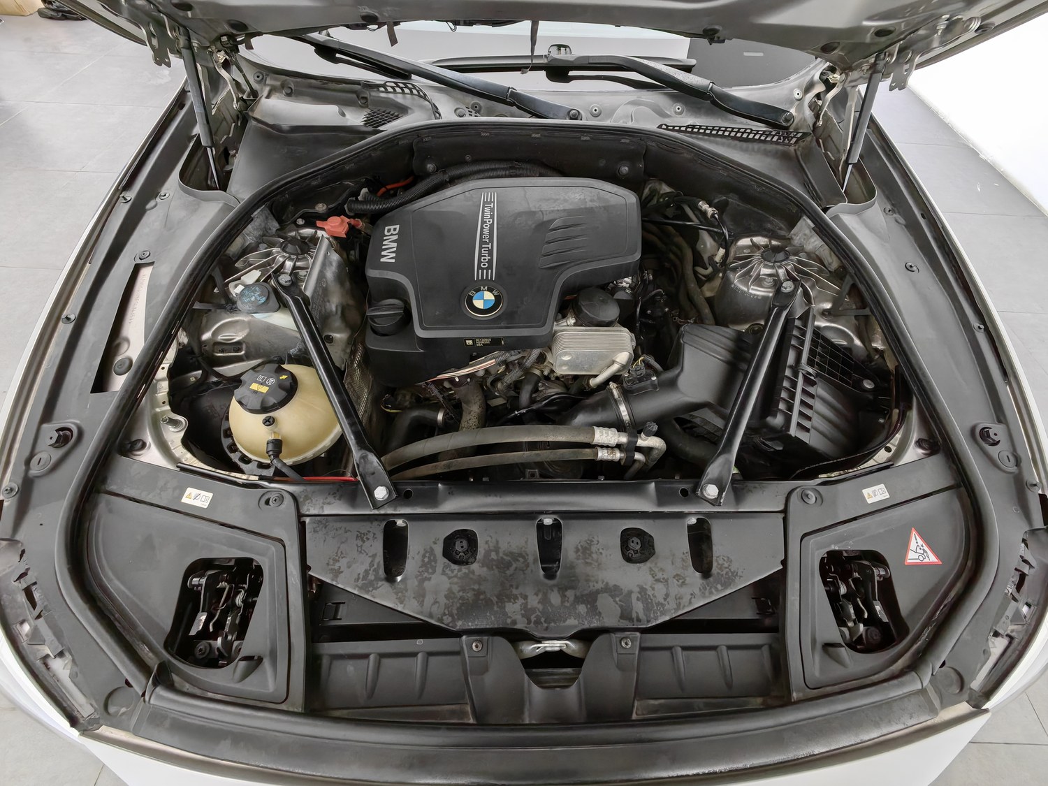Used BMW THE5 2014 2.0 AT