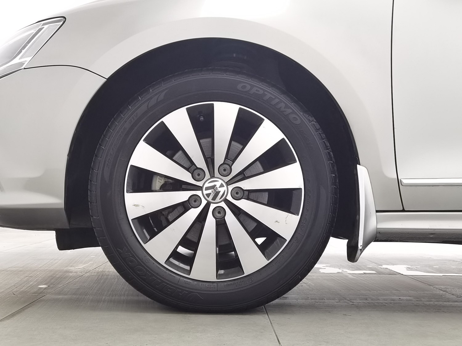 Used Volkswagen Sagitar 2017 1.6 AT