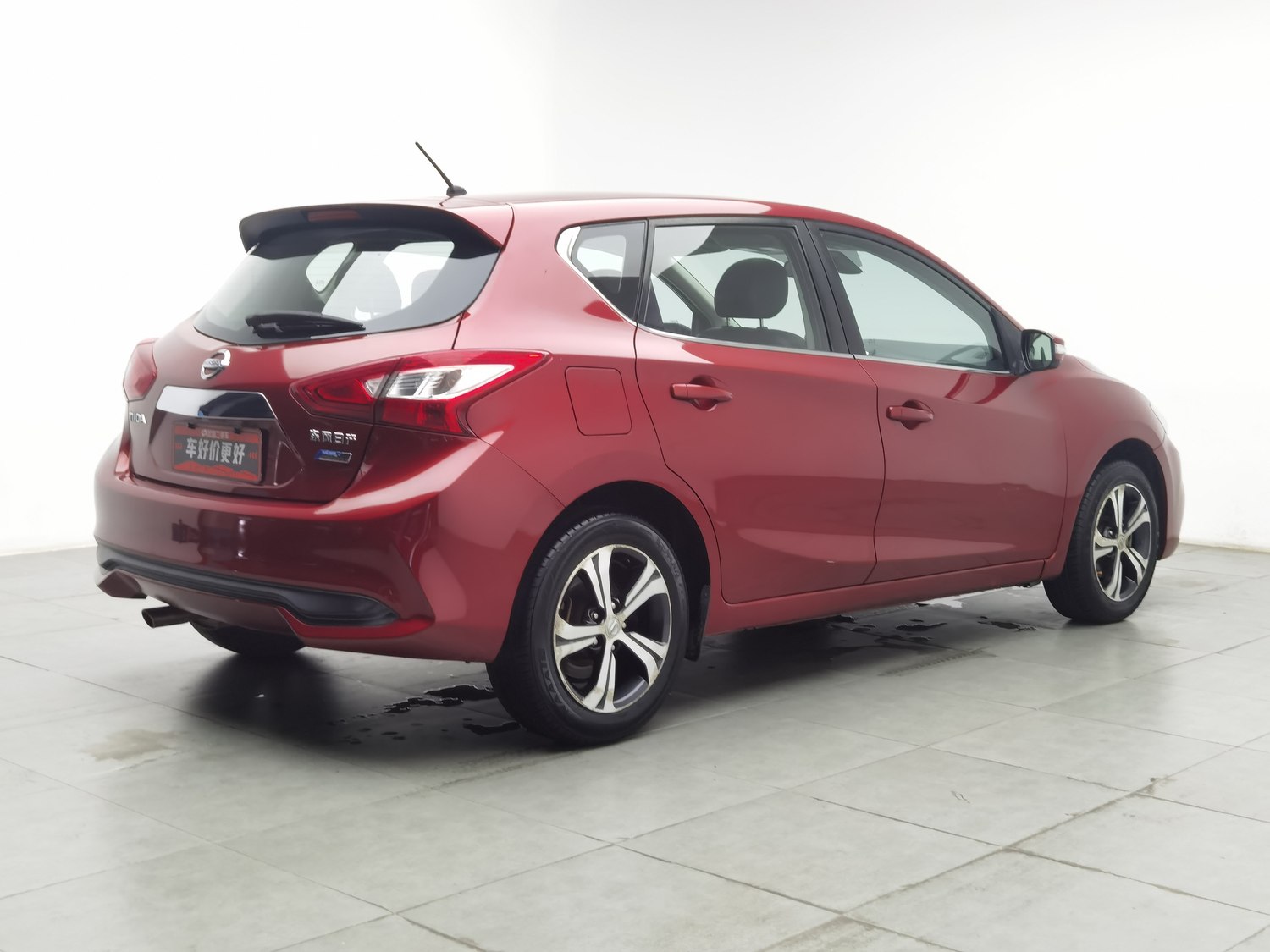 Used Nissan Tiida 2016 1.6 AT