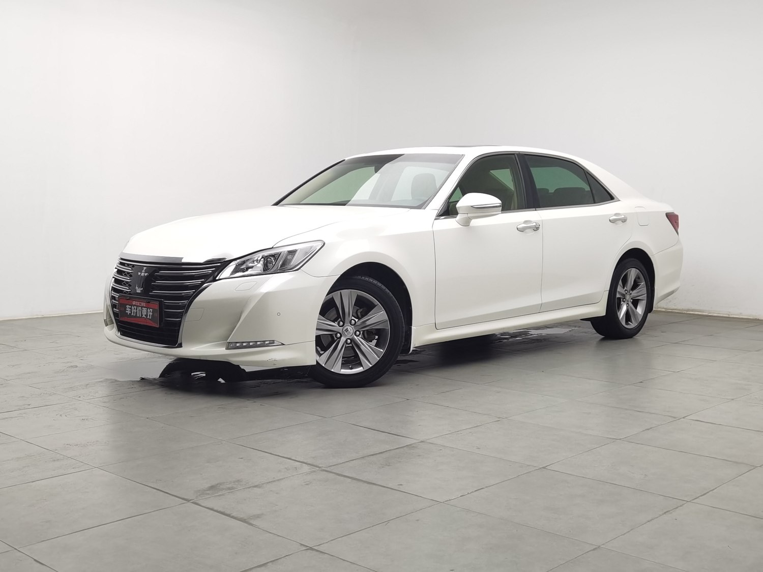 Used Toyota Crown 2015 2.0 AT