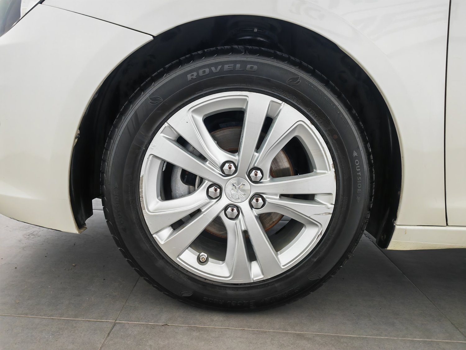 Peugeot 408 2014 1.8 MT usado