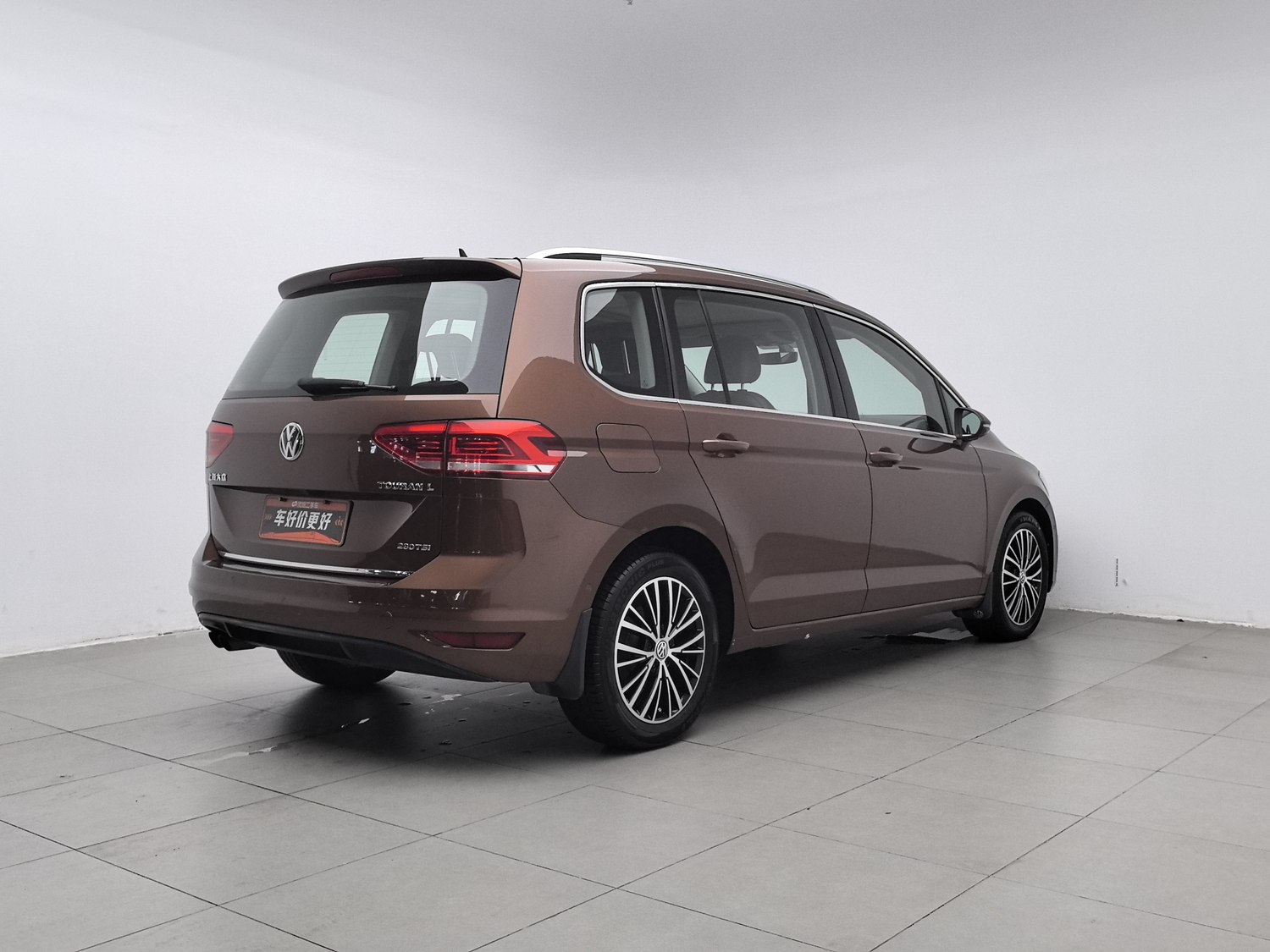 Used Volkswagen Touran 2016 1.4 AT